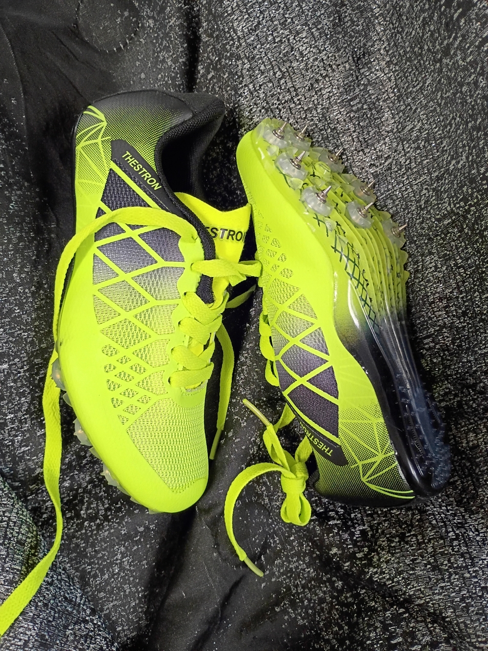 Kids Thestron Track & Field Spikes Size (31) 13 -13.5